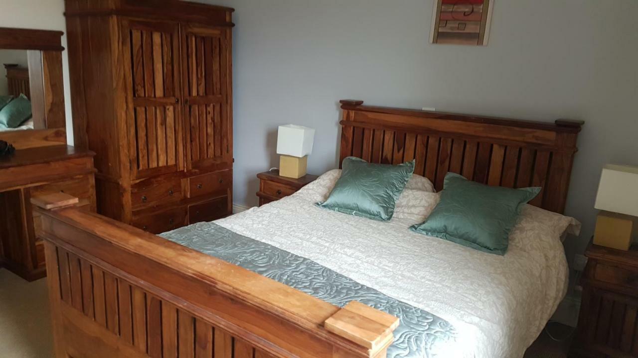 7 Doolin Court Villa ภายนอก รูปภาพ